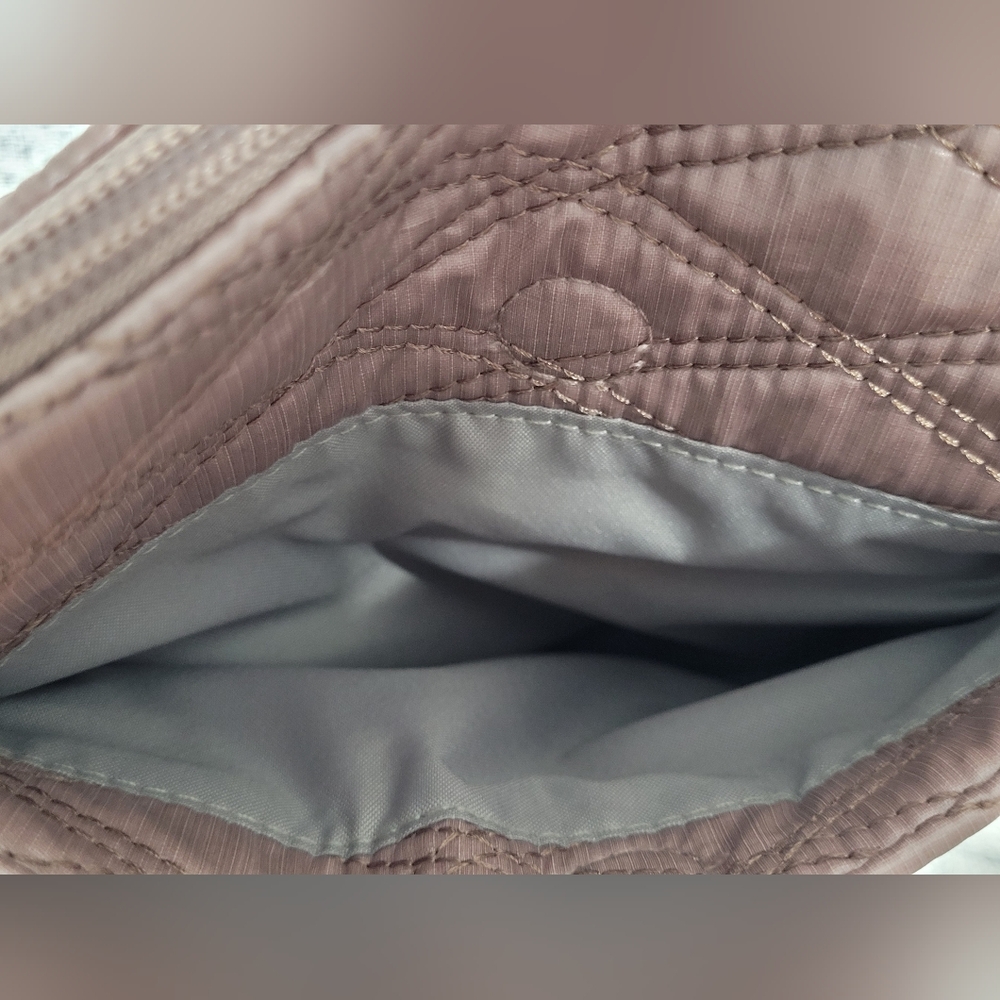 Baggallini Rose Pink Metallic Quilted Crossbody "For Life's Journey" - Picture 9 of 15